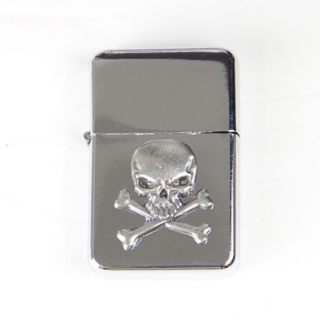 Skull and Crossbones Chrome Lighter